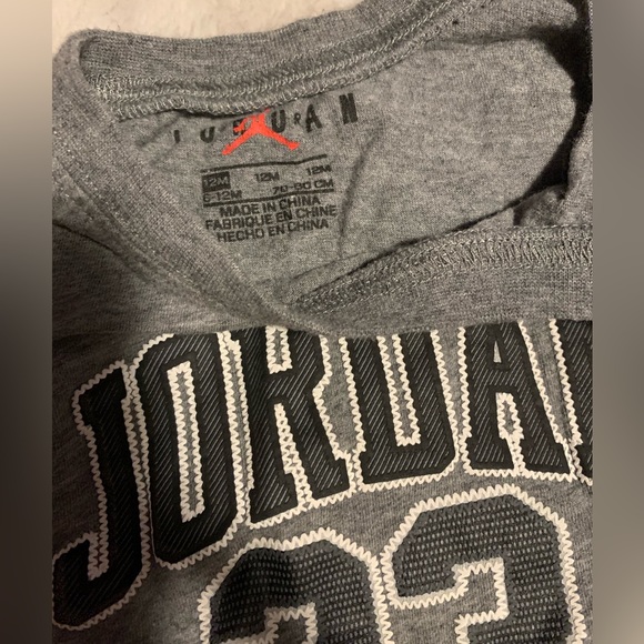 Jordan grey romper 6-12m - Picture 3 of 3